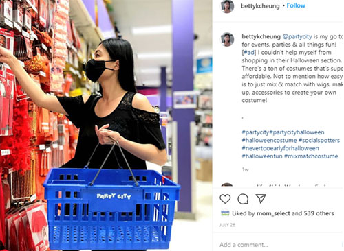 Woman shopping with a mask on 